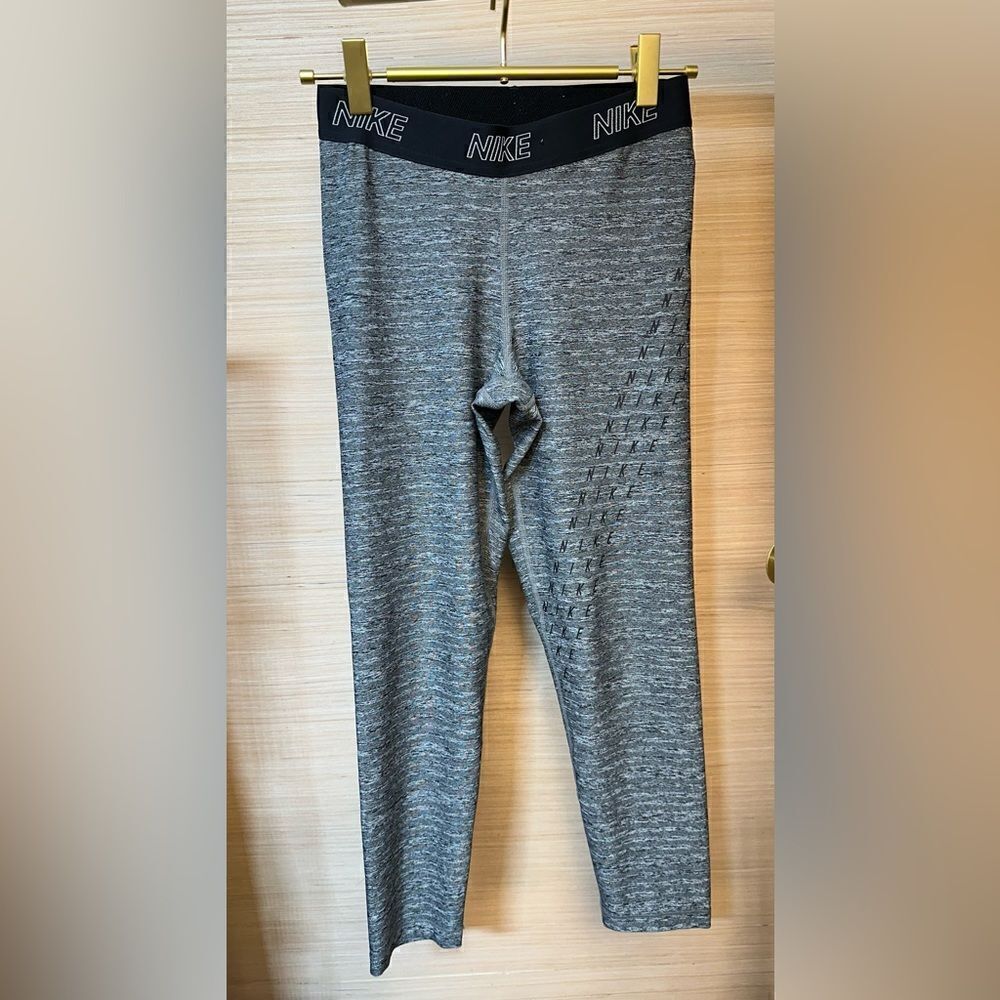 Women’s Nike Dry Fit Leggings - Small